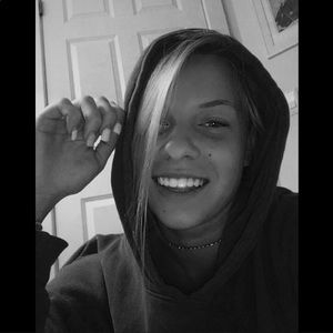 Meet your Posher, Kylee